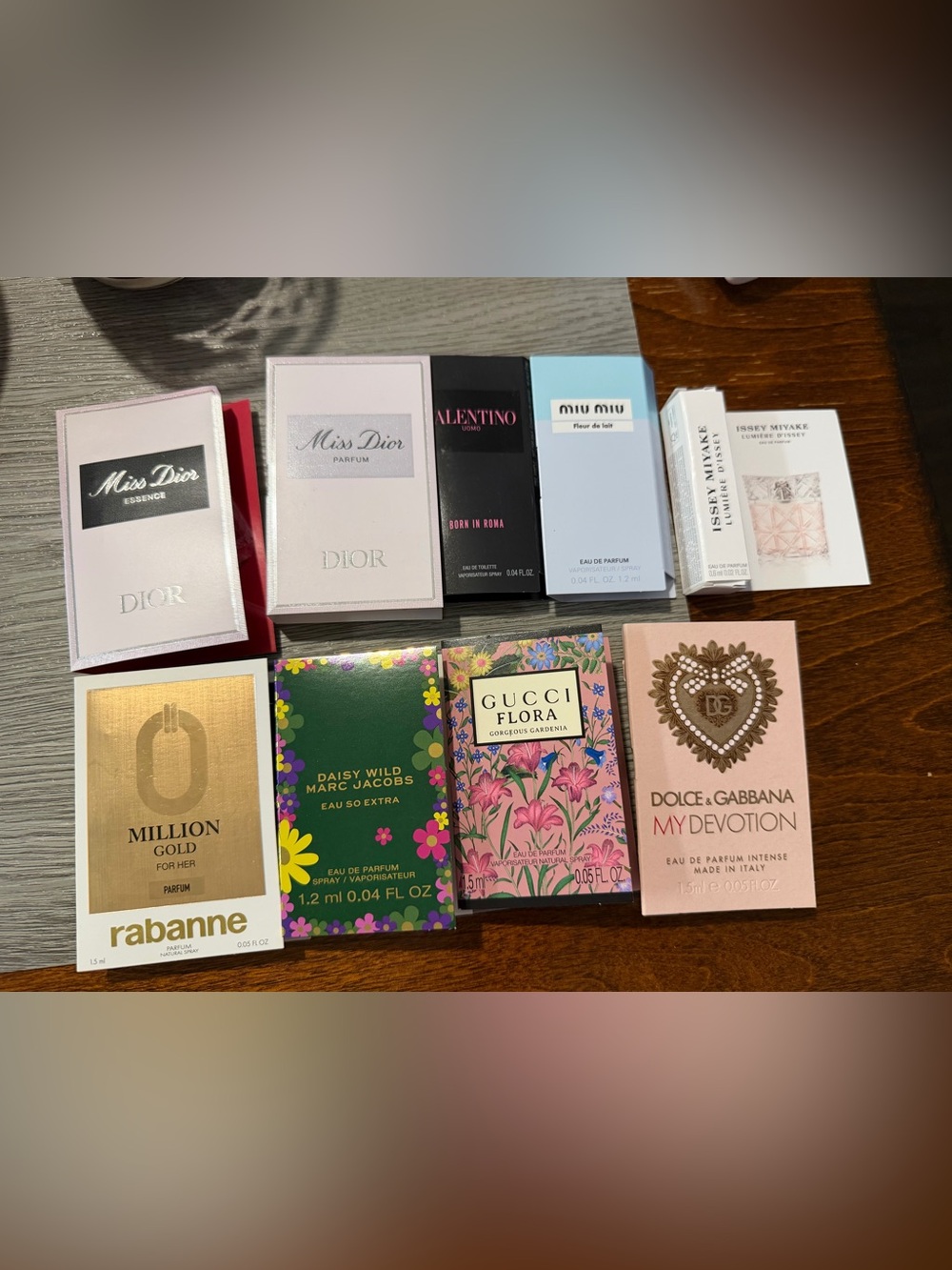 Perfume sample set x 9
